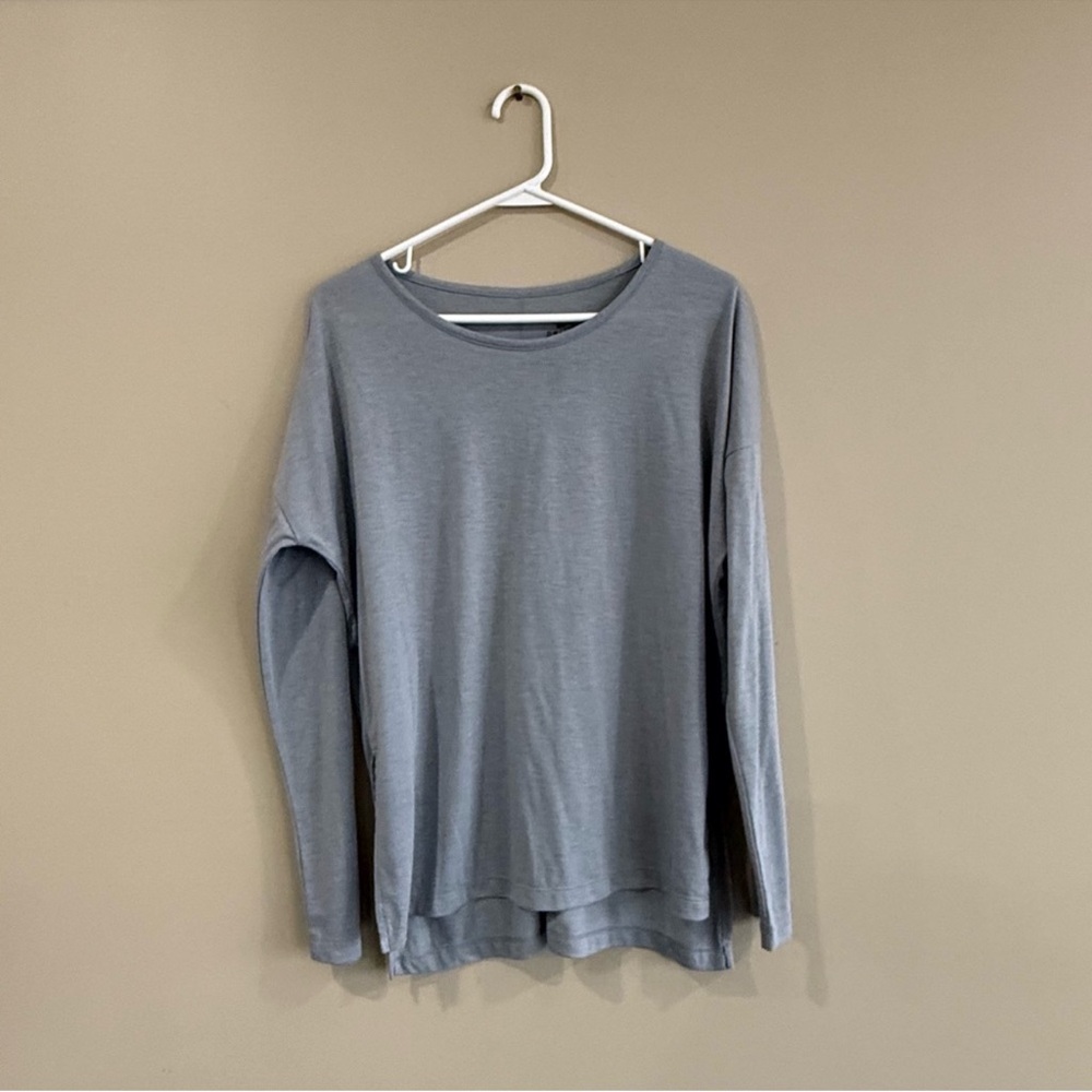 Nike Grey Dri Fit Long Sleeve Running Workout Top - Picture 7 of 7